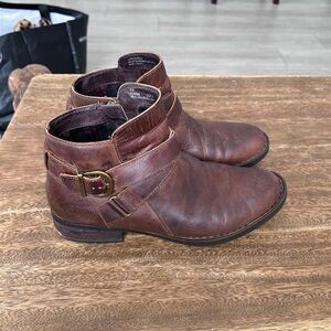 Born Chaval Brown Leather Ankle Boots Side Zip Comfort Booties Casual Walking